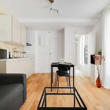 Charming In Le Marais Appartamento